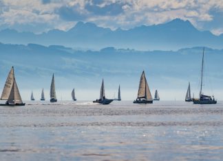 Renting a boat on Lake Garda: costs and information