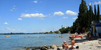 The best beaches of Desenzano del Garda