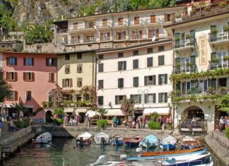 Where to stay in Limone sul Garda Hotel a Limone del Garda