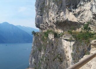 Ponale Path, the road of entertainment Sentiero del Ponale