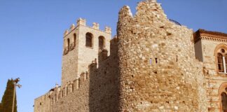 Desenzano del Garda castle: a magnificent piece of history Castello di Desenzano del Garda